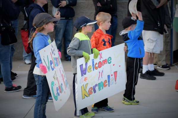 Young Kernels fans greeting the arriving 2016 Kernels